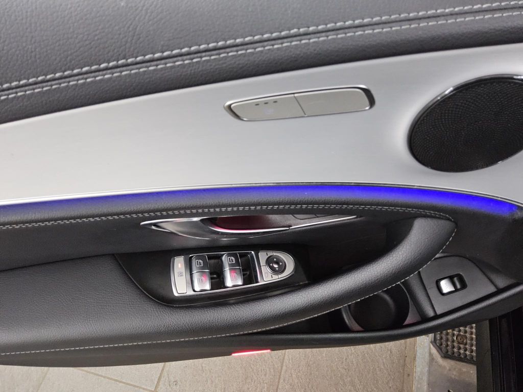 Mercedes-Benz E 220 2021