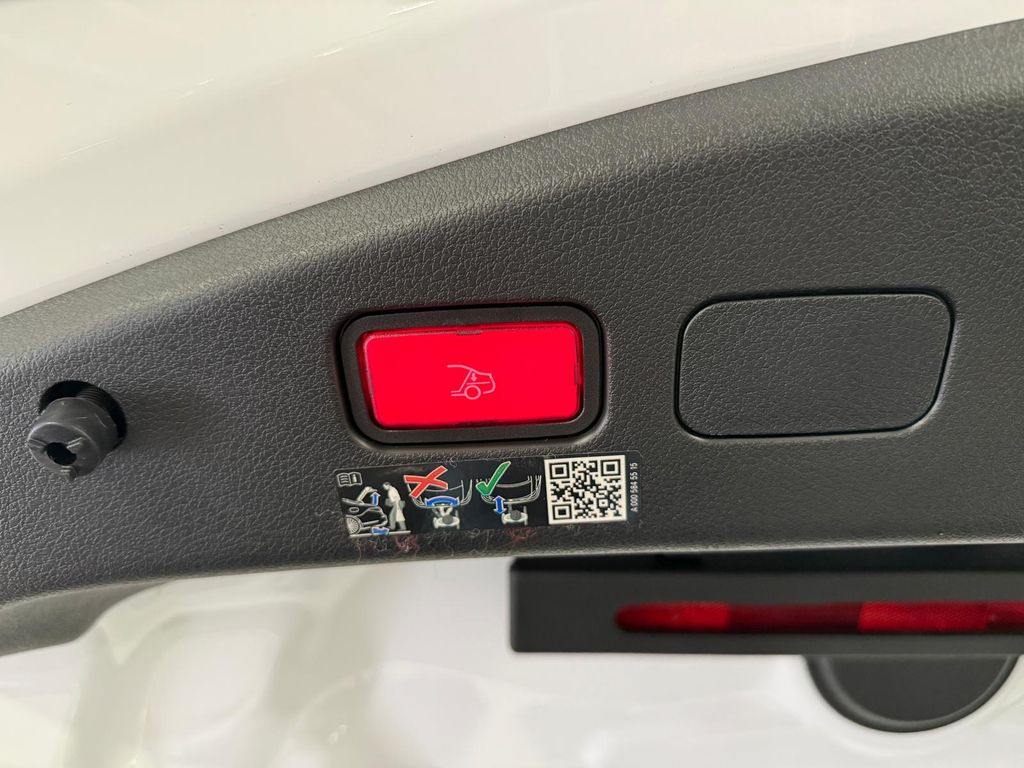 Mercedes-Benz CLE 200 2025