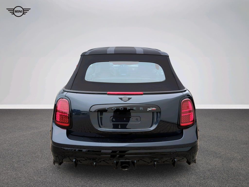 MINI John Cooper Works Cabrio 2024
