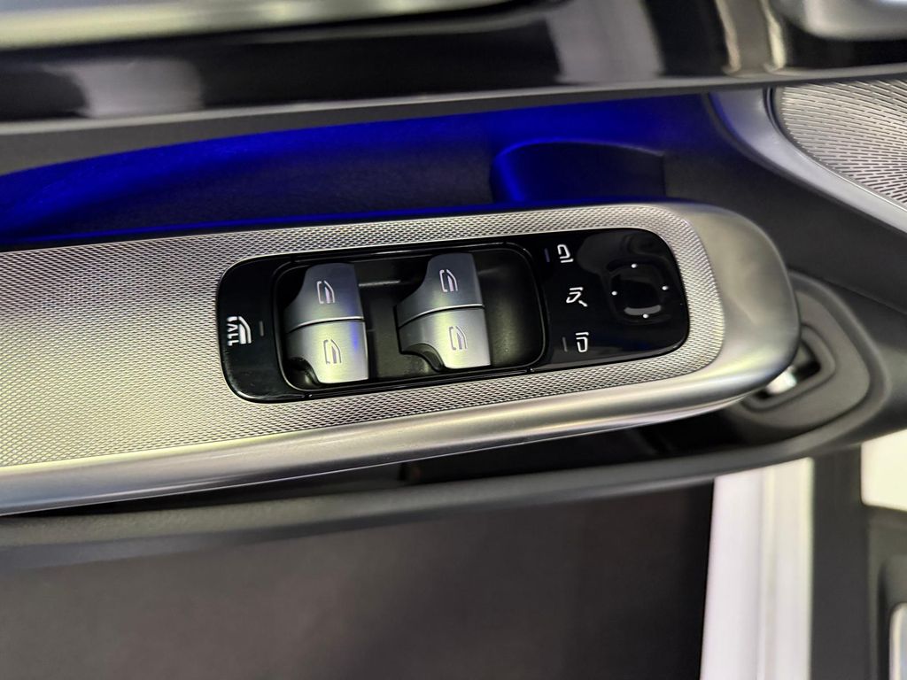 Mercedes-Benz CLE 200 2025