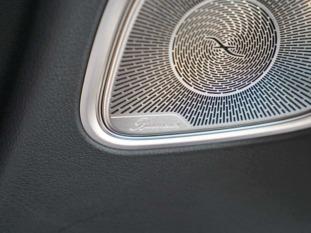 Mercedes-Benz GLC 300 2023