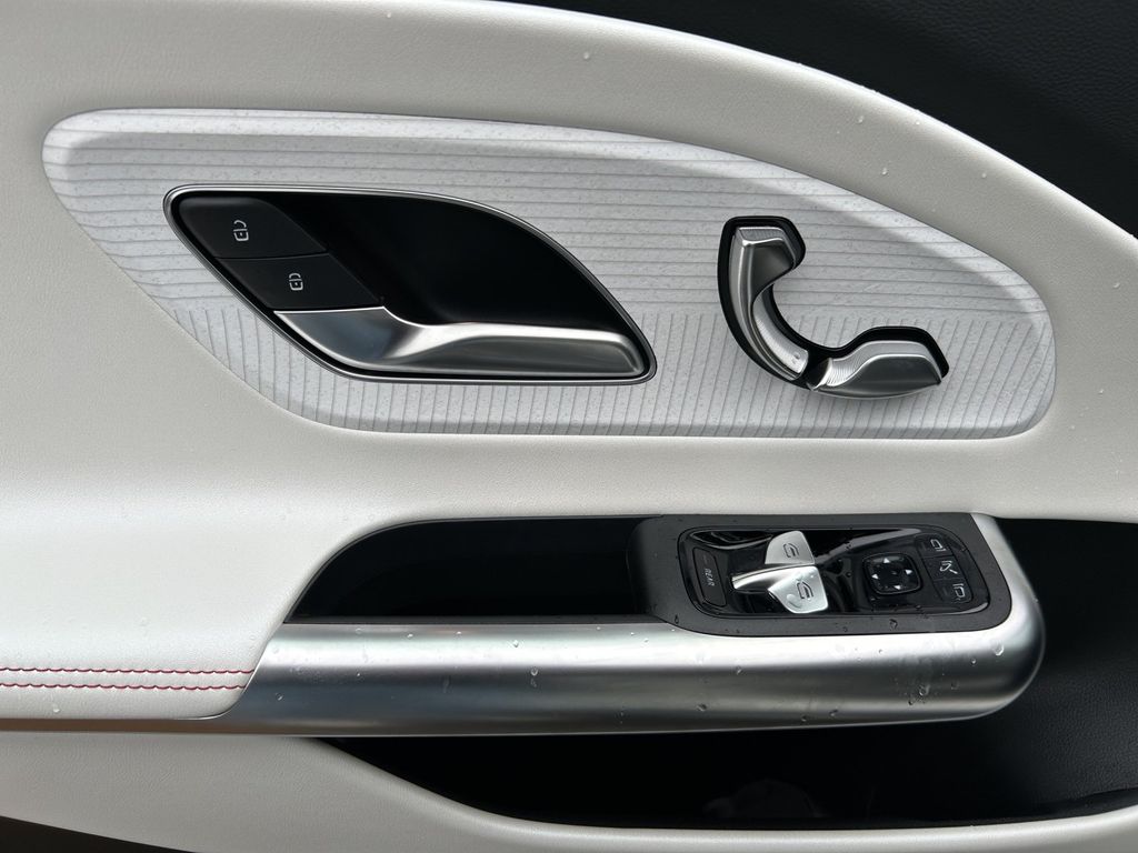 Mercedes-Benz CLA 250 2025