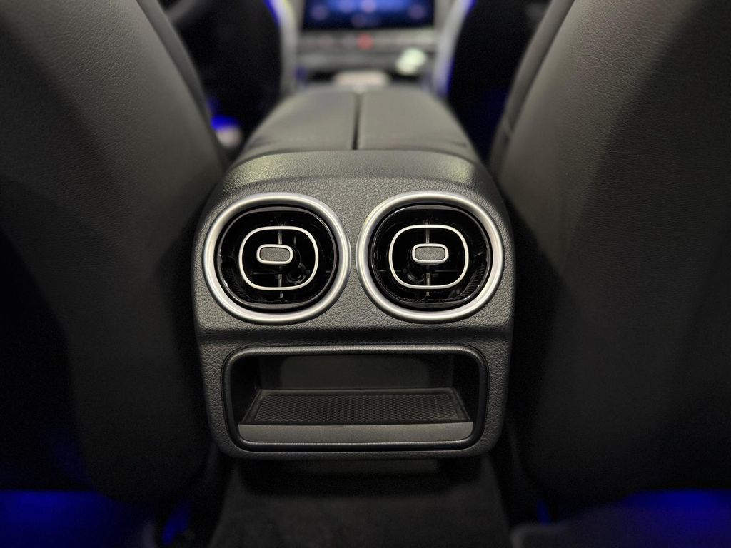 Mercedes-Benz CLE 200 2025