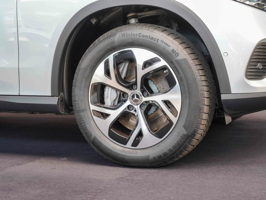 Mercedes-Benz GLC 300 2023