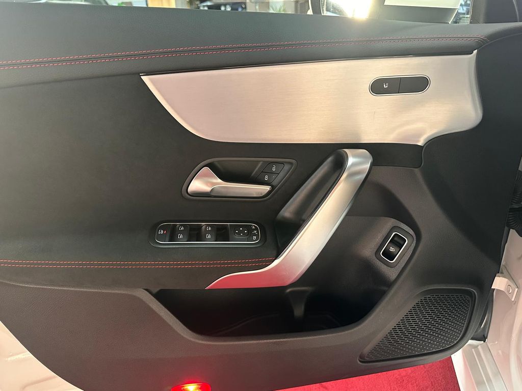 Mercedes-Benz CLA 250 2023