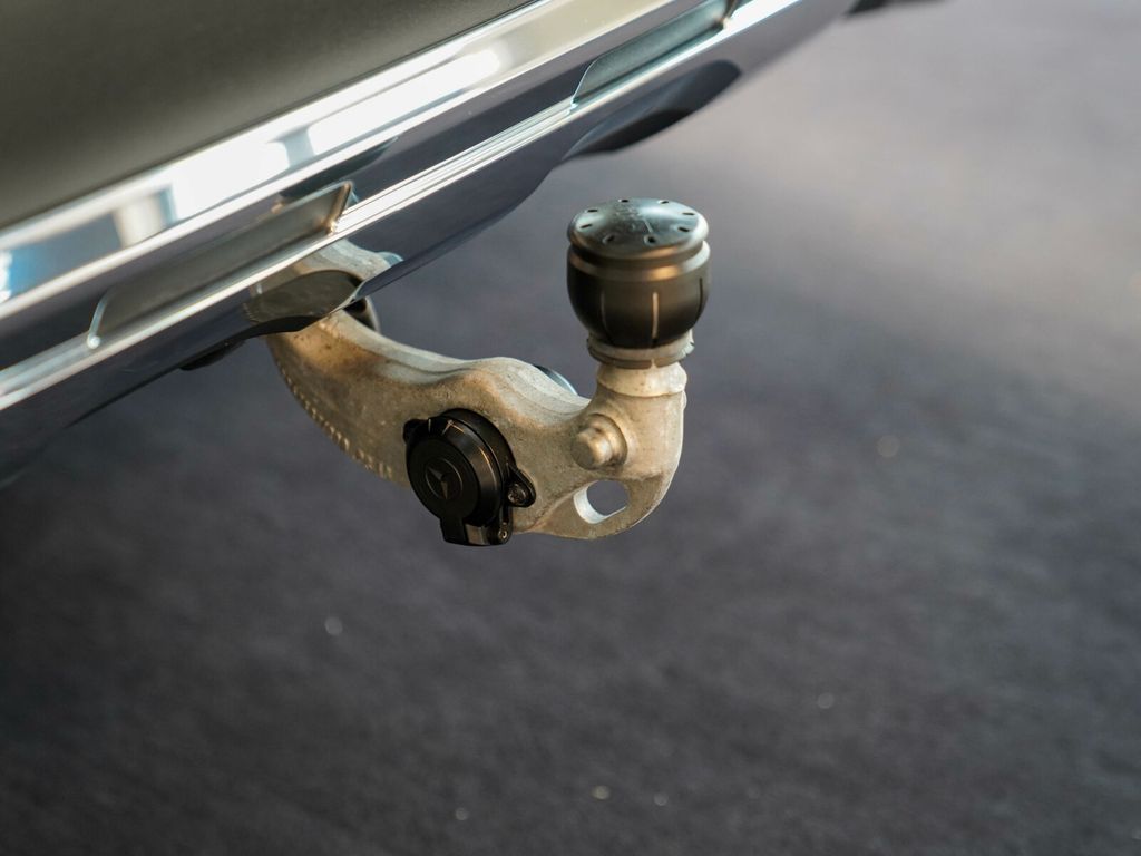 Mercedes-Benz GLC 300 2023