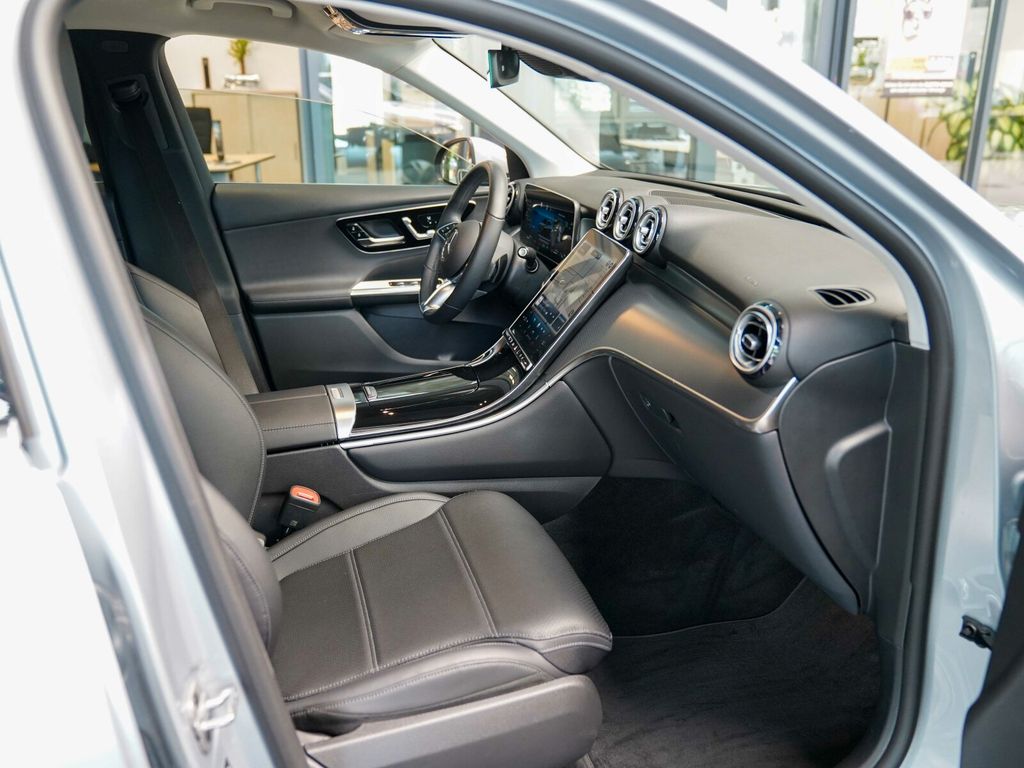 Mercedes-Benz GLC 300 2023