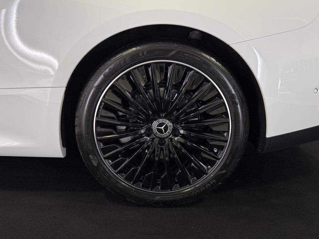 Mercedes-Benz CLE 200 2025