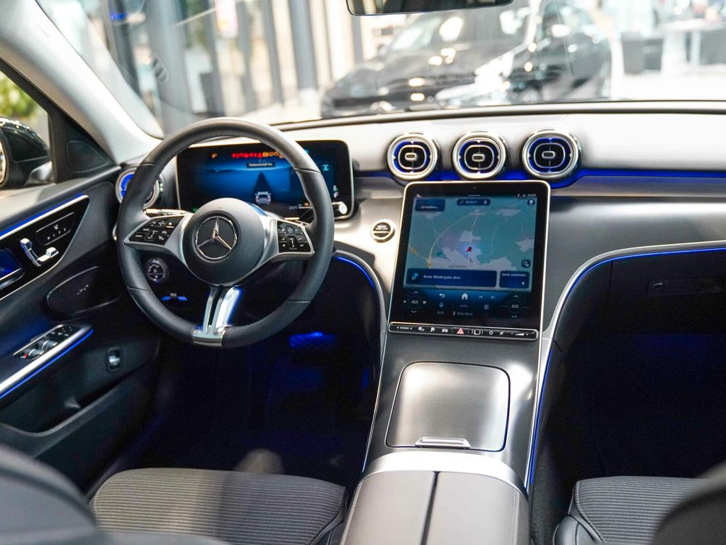 Mercedes-Benz C 300 2024