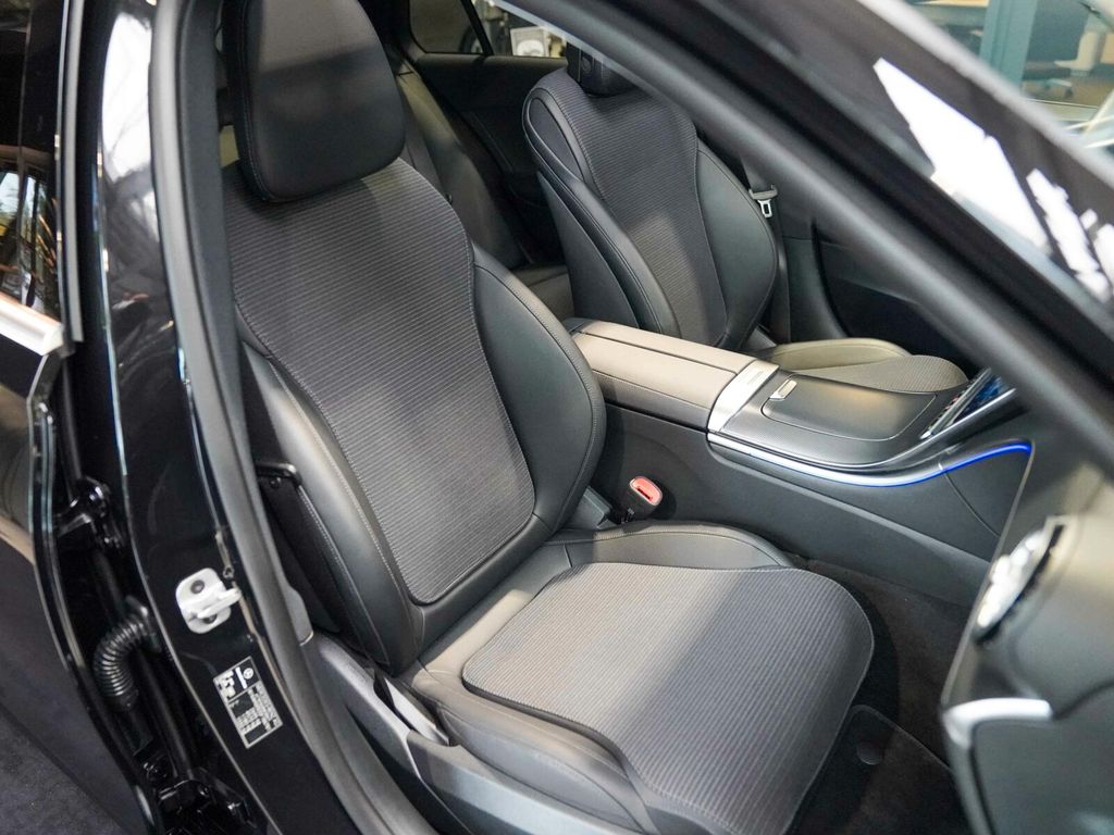 Mercedes-Benz C 300 2024