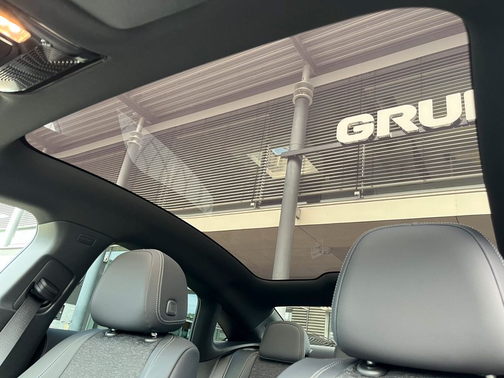 Mercedes-Benz CLA 250 2025