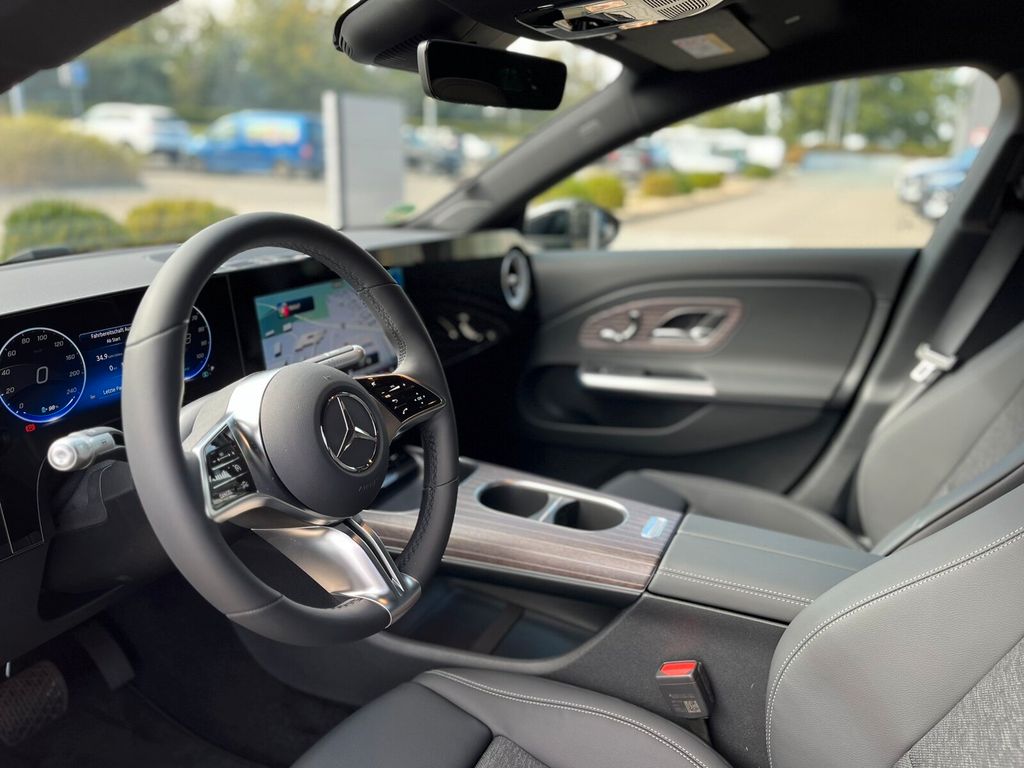 Mercedes-Benz CLA 250 2025