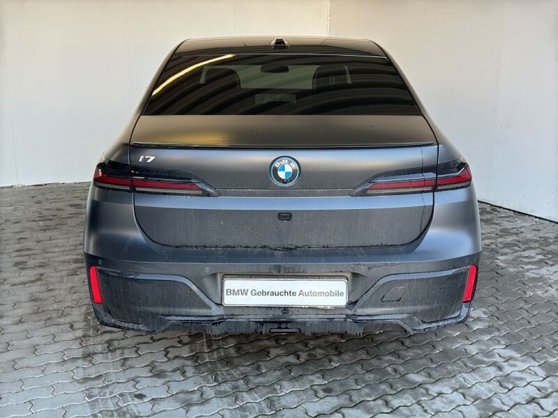 BMW i7 2022