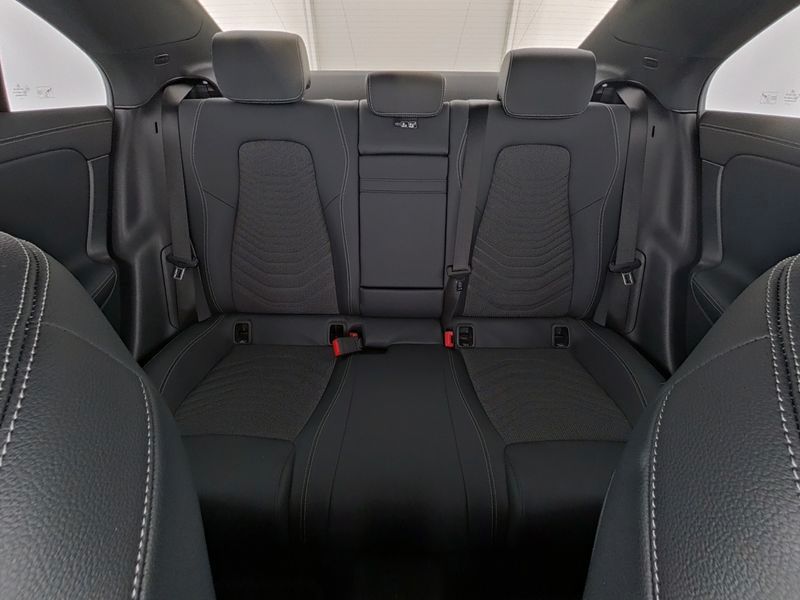 Mercedes-Benz CLA 180 2025