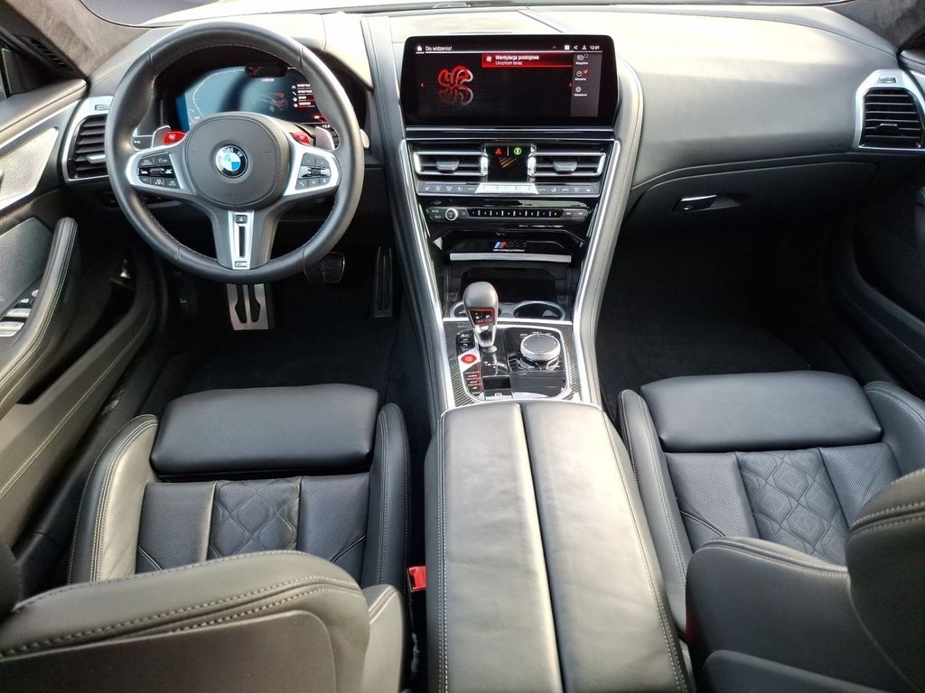 BMW M8 2025