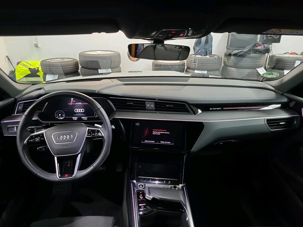 Audi e-tron 2022