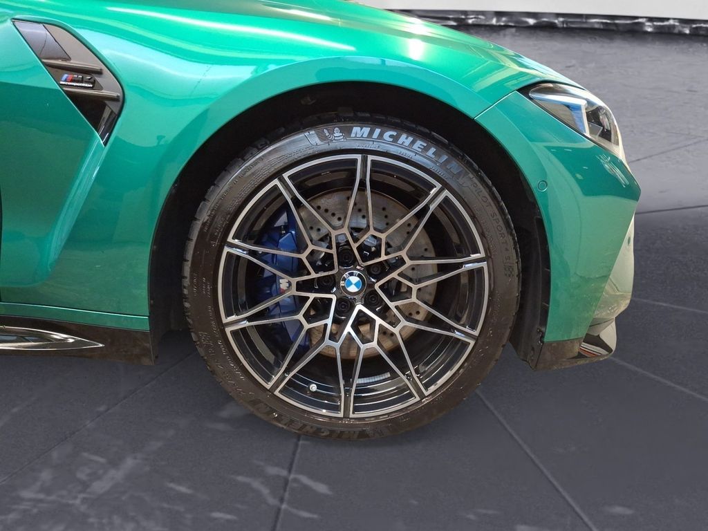 BMW M4 2025