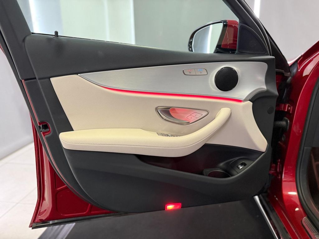 Mercedes-Benz E 220 2022