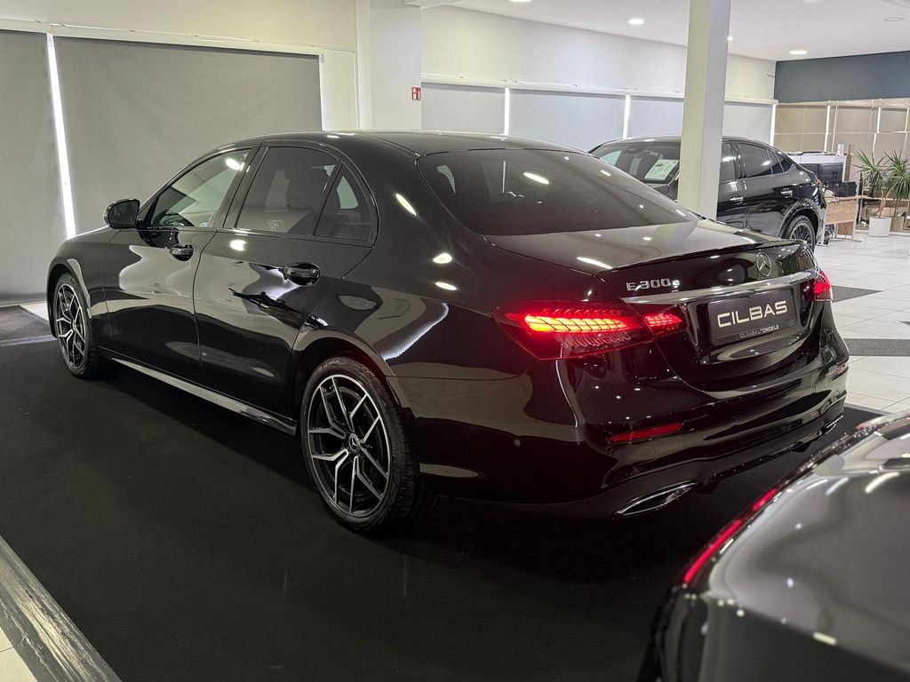 Mercedes-Benz E 300 2022