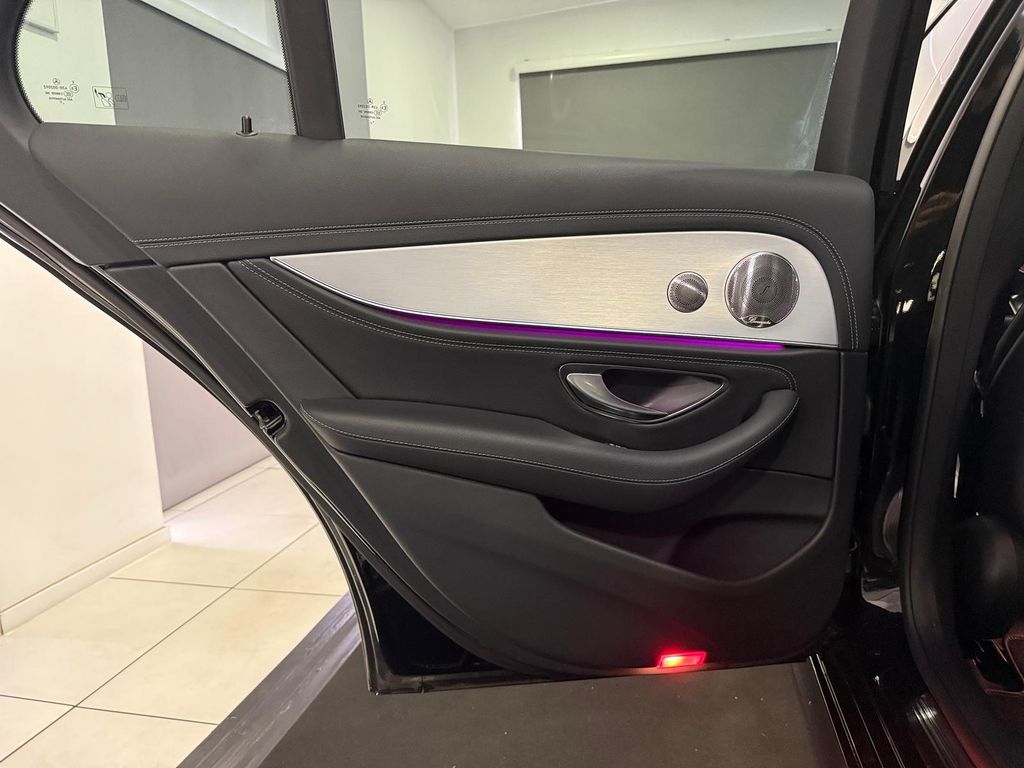 Mercedes-Benz E 300 2022