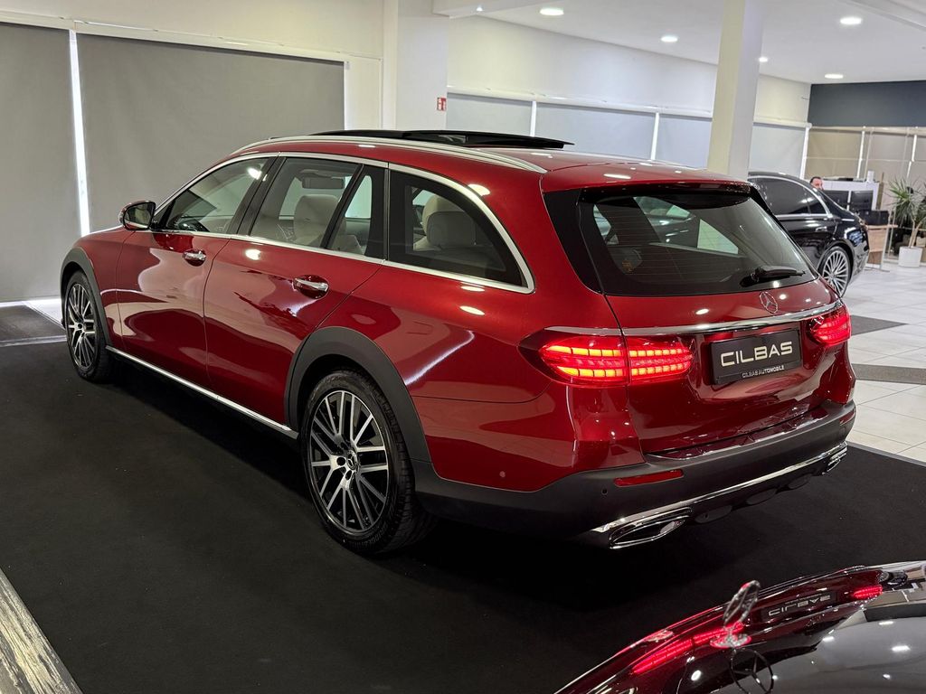 Mercedes-Benz E 220 2022