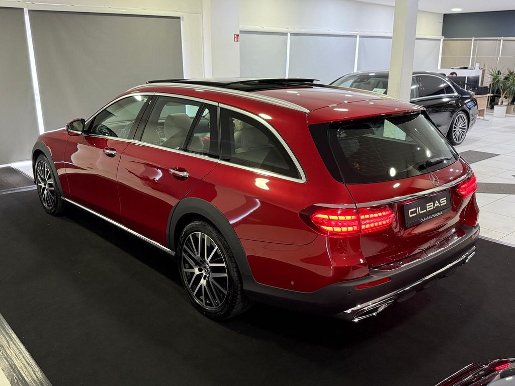 Mercedes-Benz E 220 2022