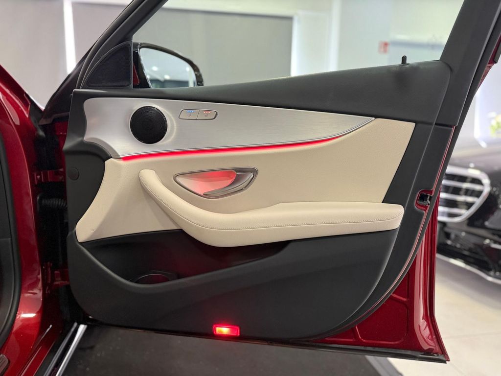 Mercedes-Benz E 220 2022