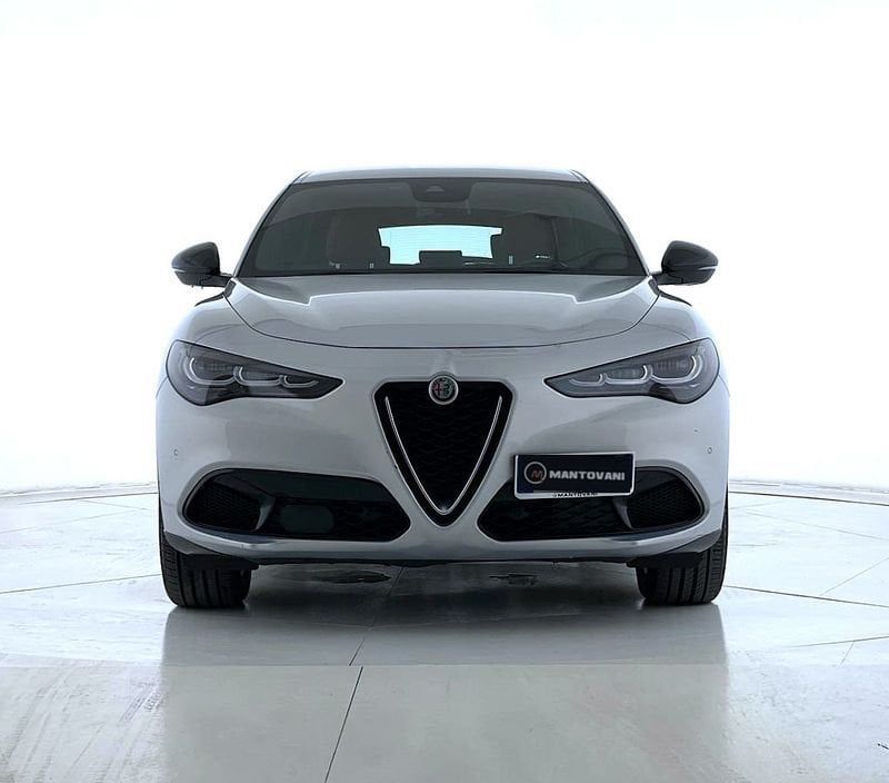 Alfa Romeo Stelvio 2023