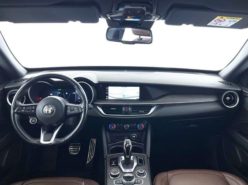 Alfa Romeo Stelvio 2023