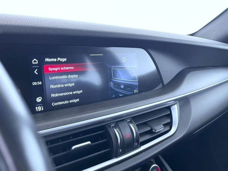 Alfa Romeo Stelvio 2023