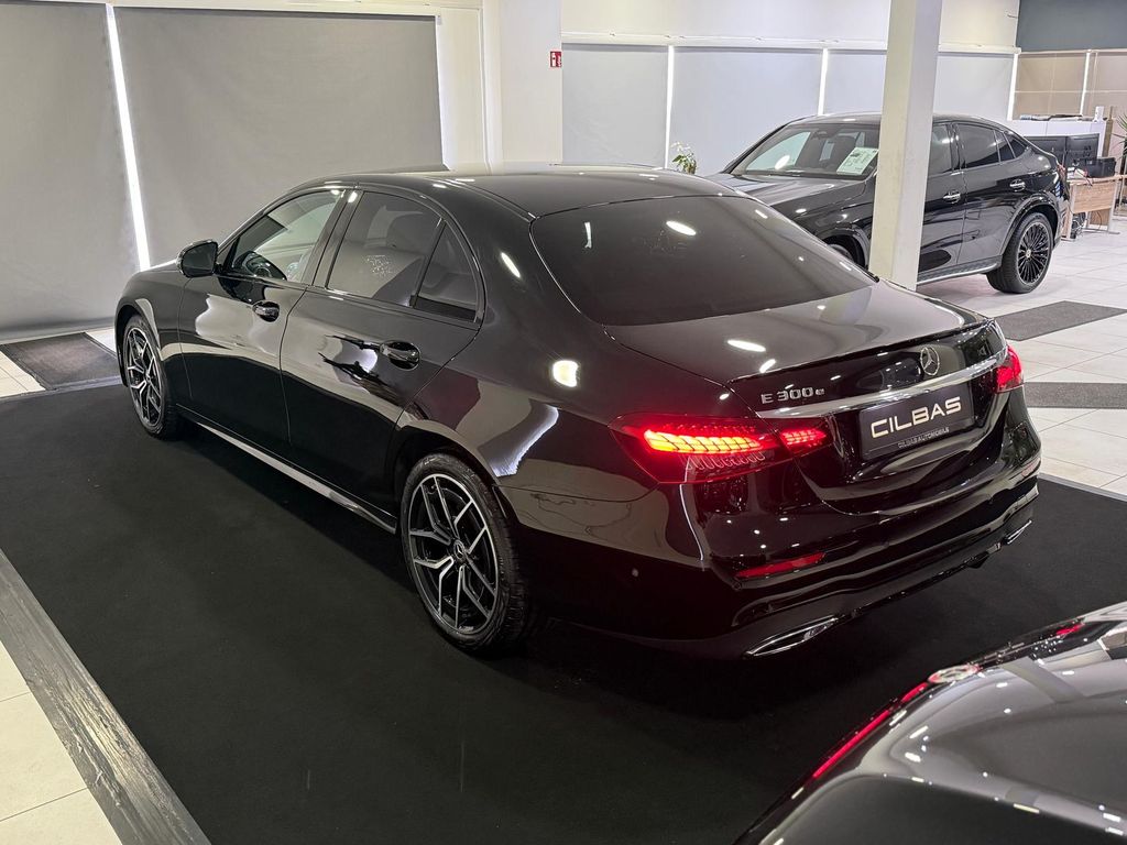 Mercedes-Benz E 300 2022