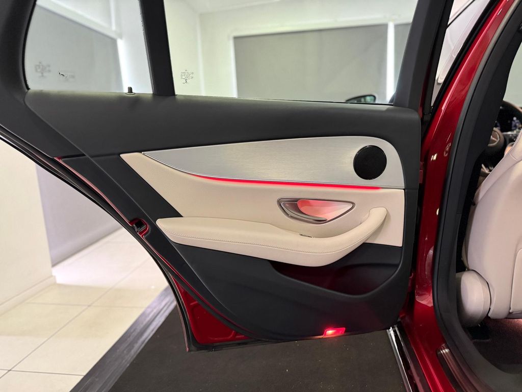 Mercedes-Benz E 220 2022