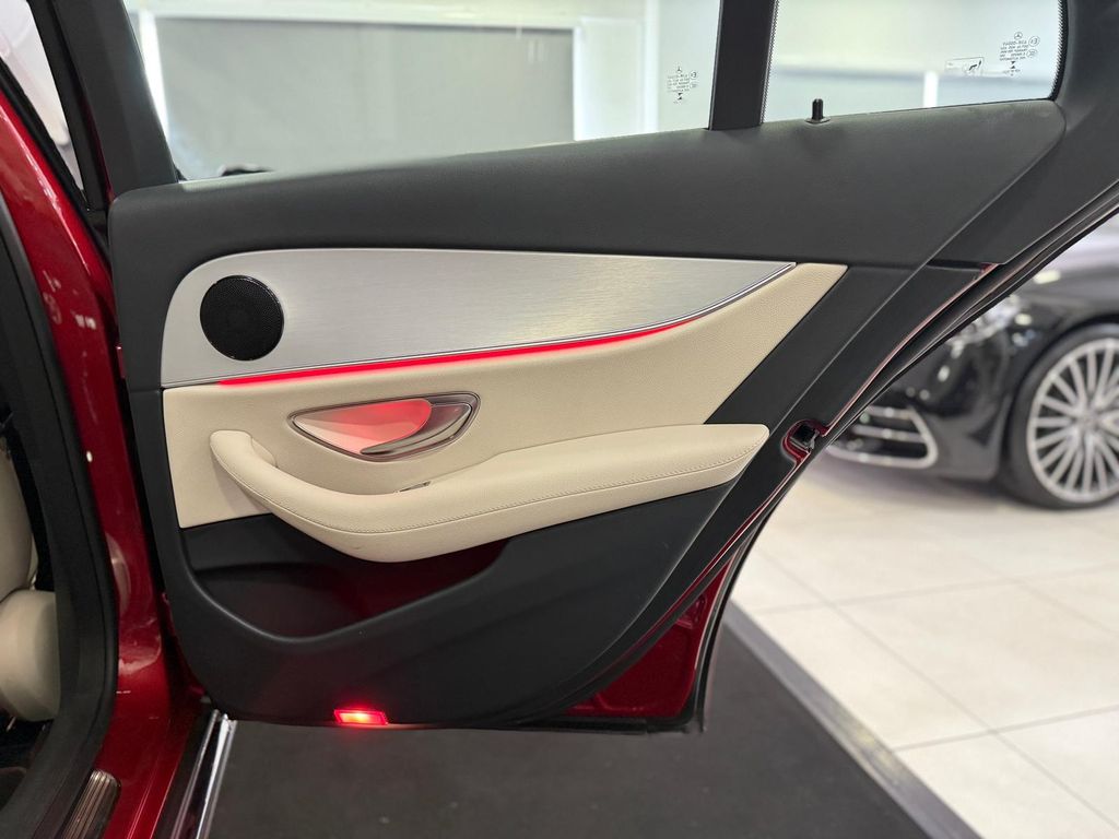 Mercedes-Benz E 220 2022