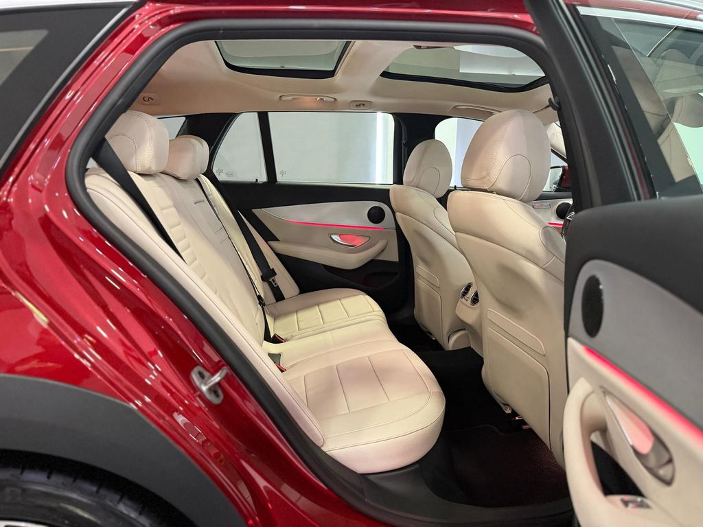 Mercedes-Benz E 220 2022