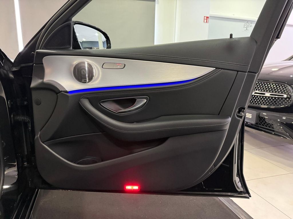 Mercedes-Benz E 300 2022