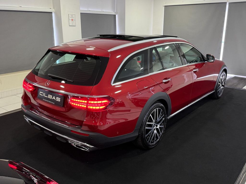 Mercedes-Benz E 220 2022