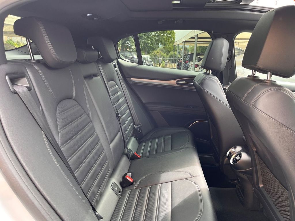 Alfa Romeo Stelvio 2022