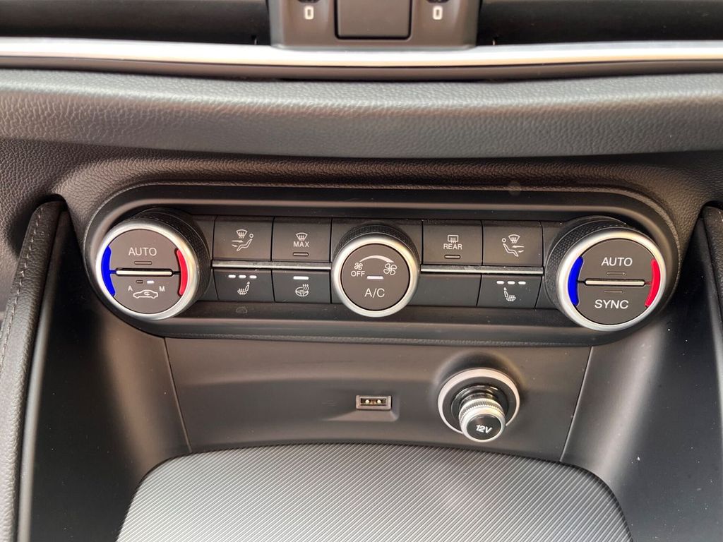 Alfa Romeo Stelvio 2022