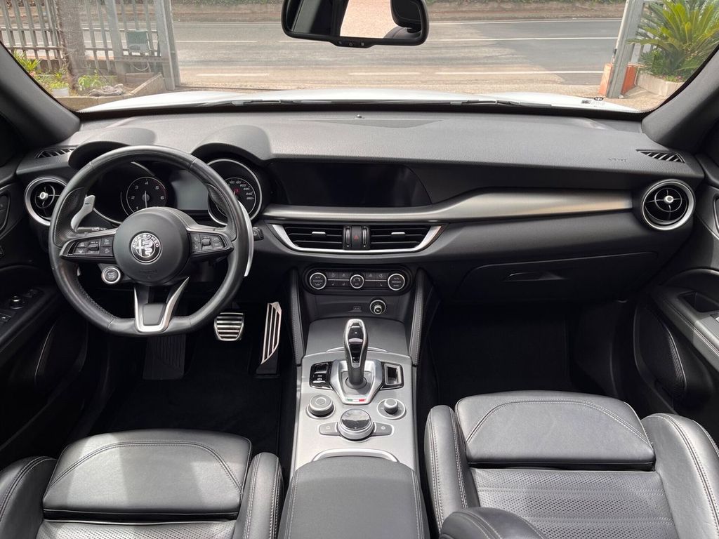 Alfa Romeo Stelvio 2022