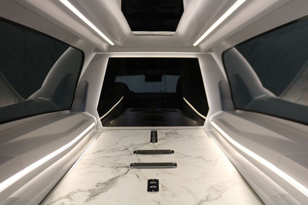 Mercedes-Benz E 220 2025