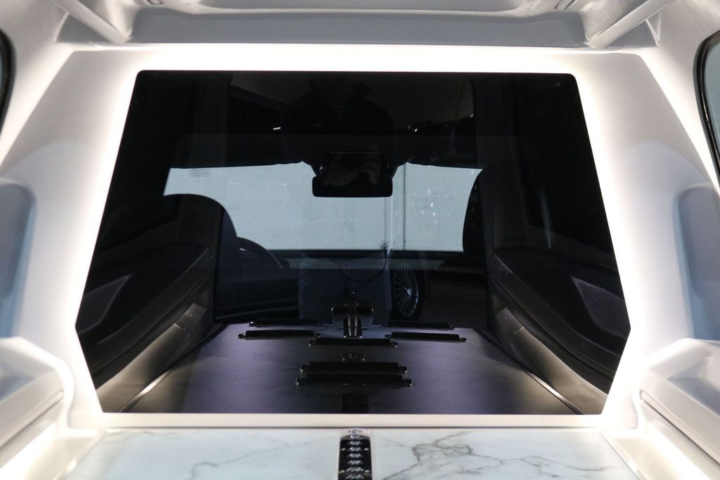 Mercedes-Benz E 220 2025