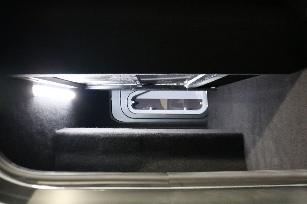 Mercedes-Benz E 220 2025