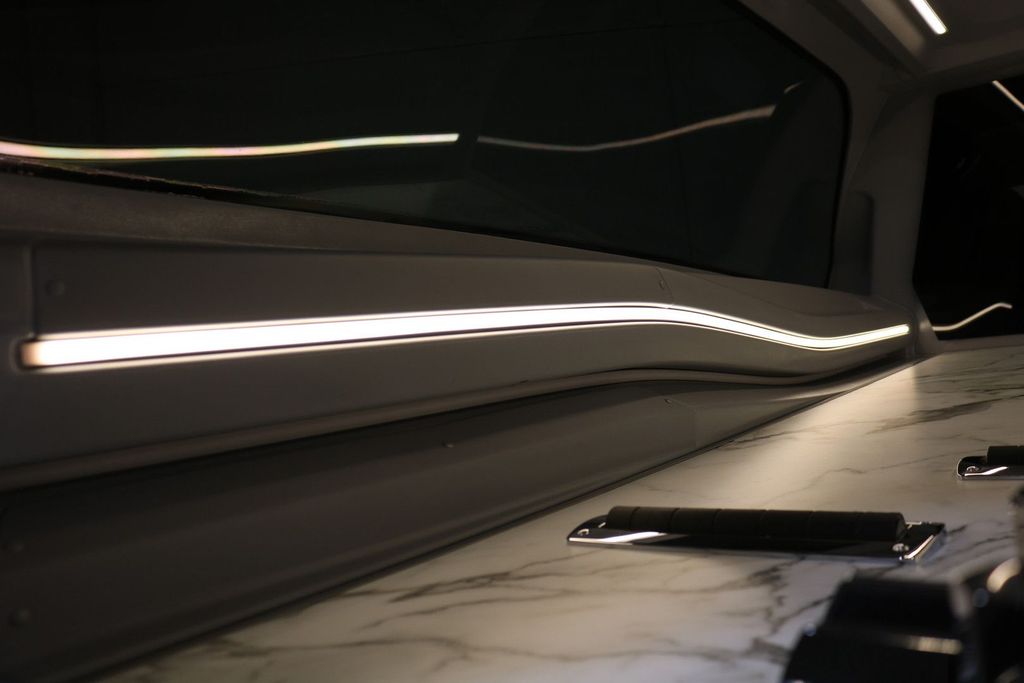 Mercedes-Benz E 220 2025