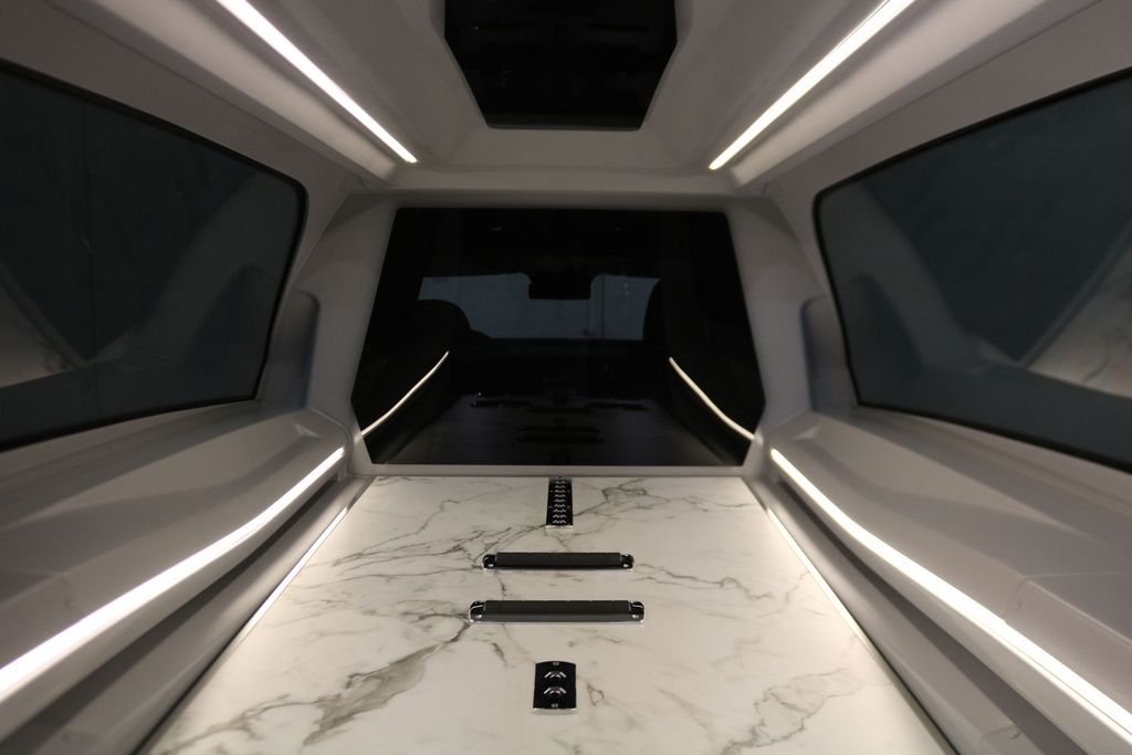 Mercedes-Benz E 220 2025