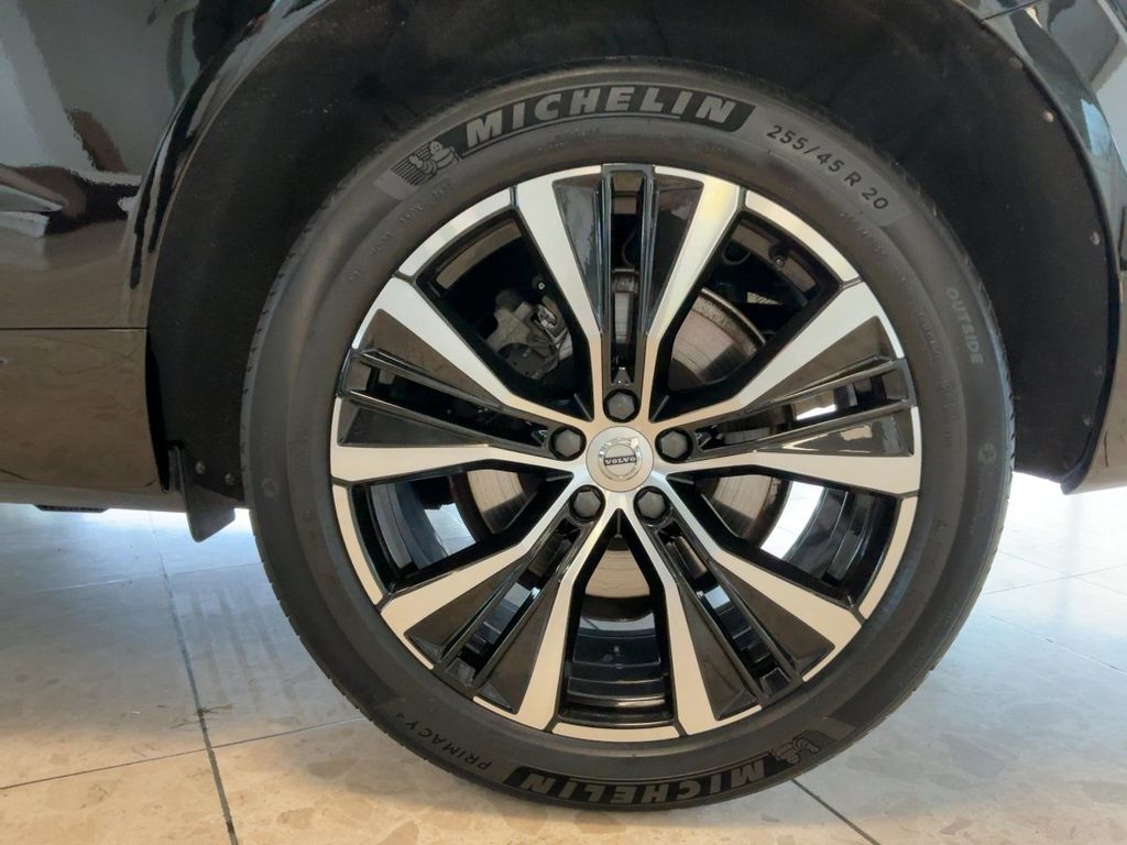 Volvo XC60 2022