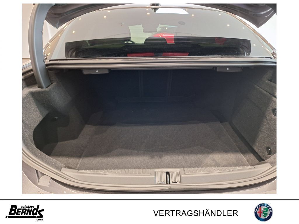 Alfa Romeo Giulia 2025