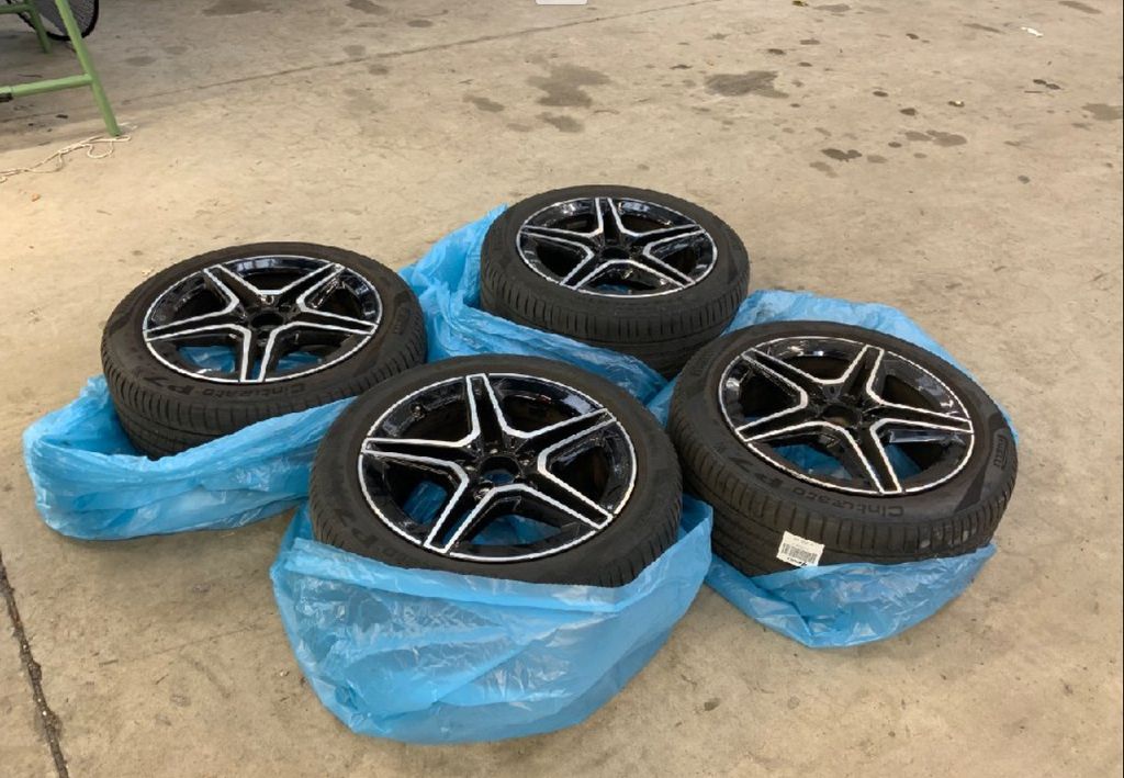 Mercedes-Benz E 300 2021