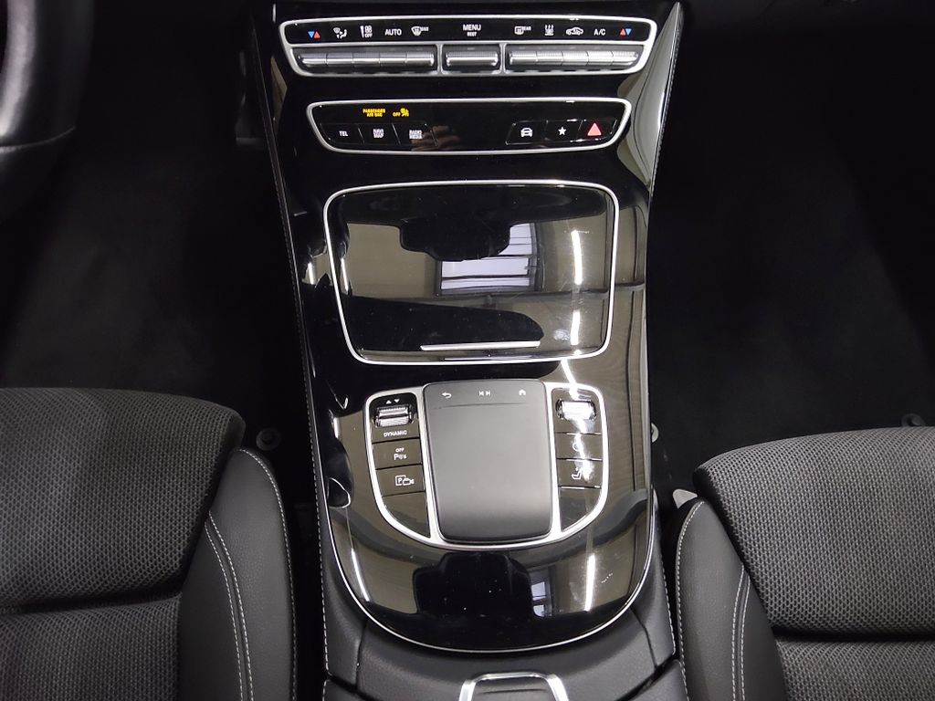 Mercedes-Benz E 300 2022