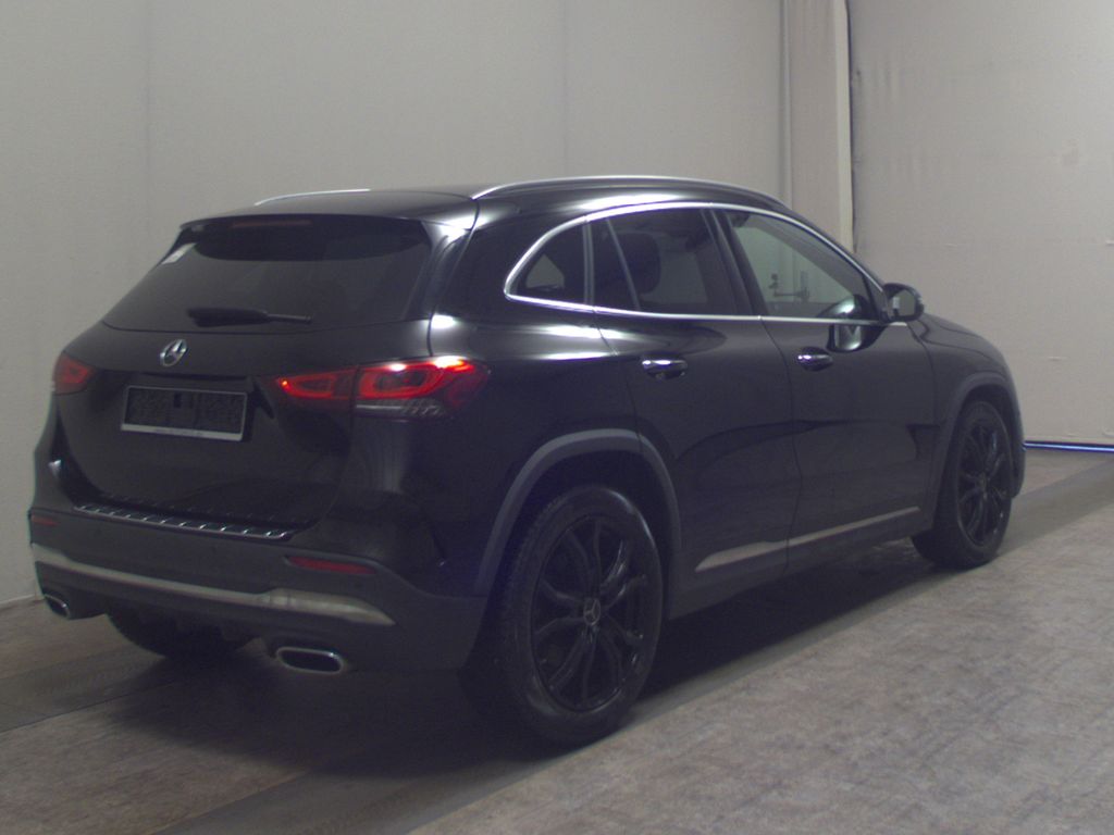Mercedes-Benz GLA 220 2023