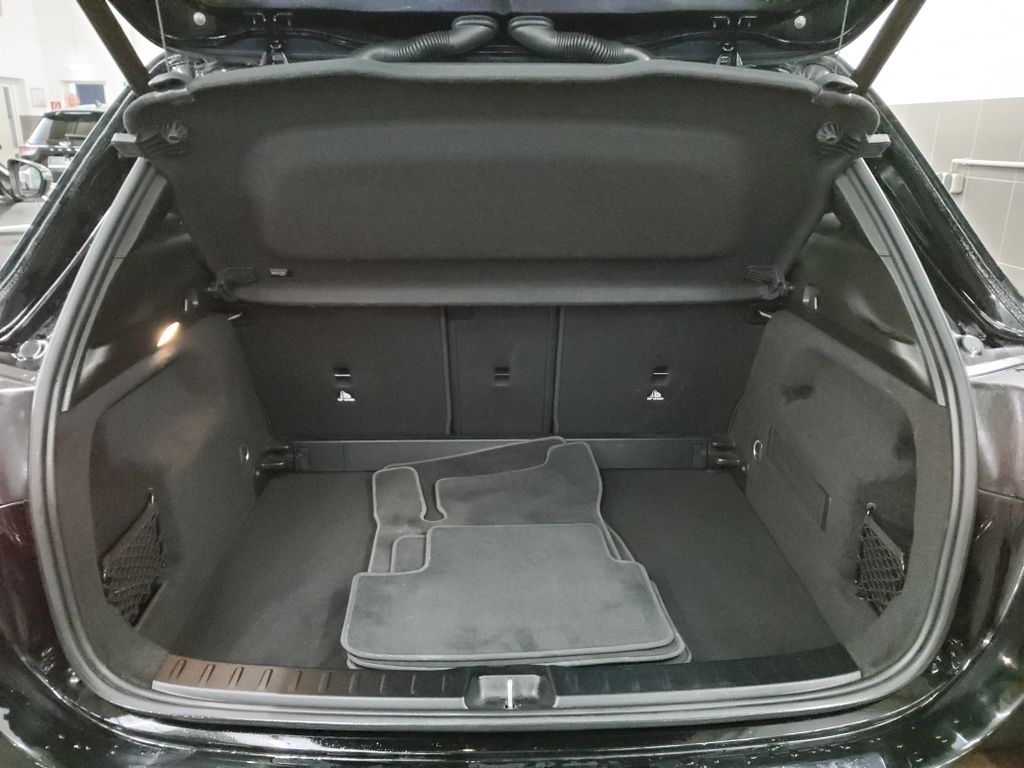 Mercedes-Benz GLA 220 2023